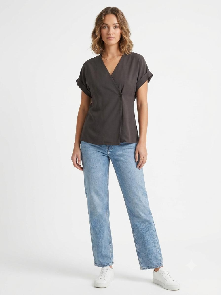 Blusa con scollo a V incrociata